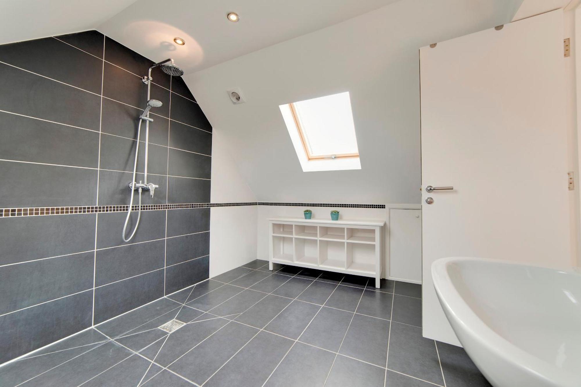 Pass The Keys 49 Byron Square Modern And Spacious 3 Bed Home With Free Parking CBG Extérieur photo