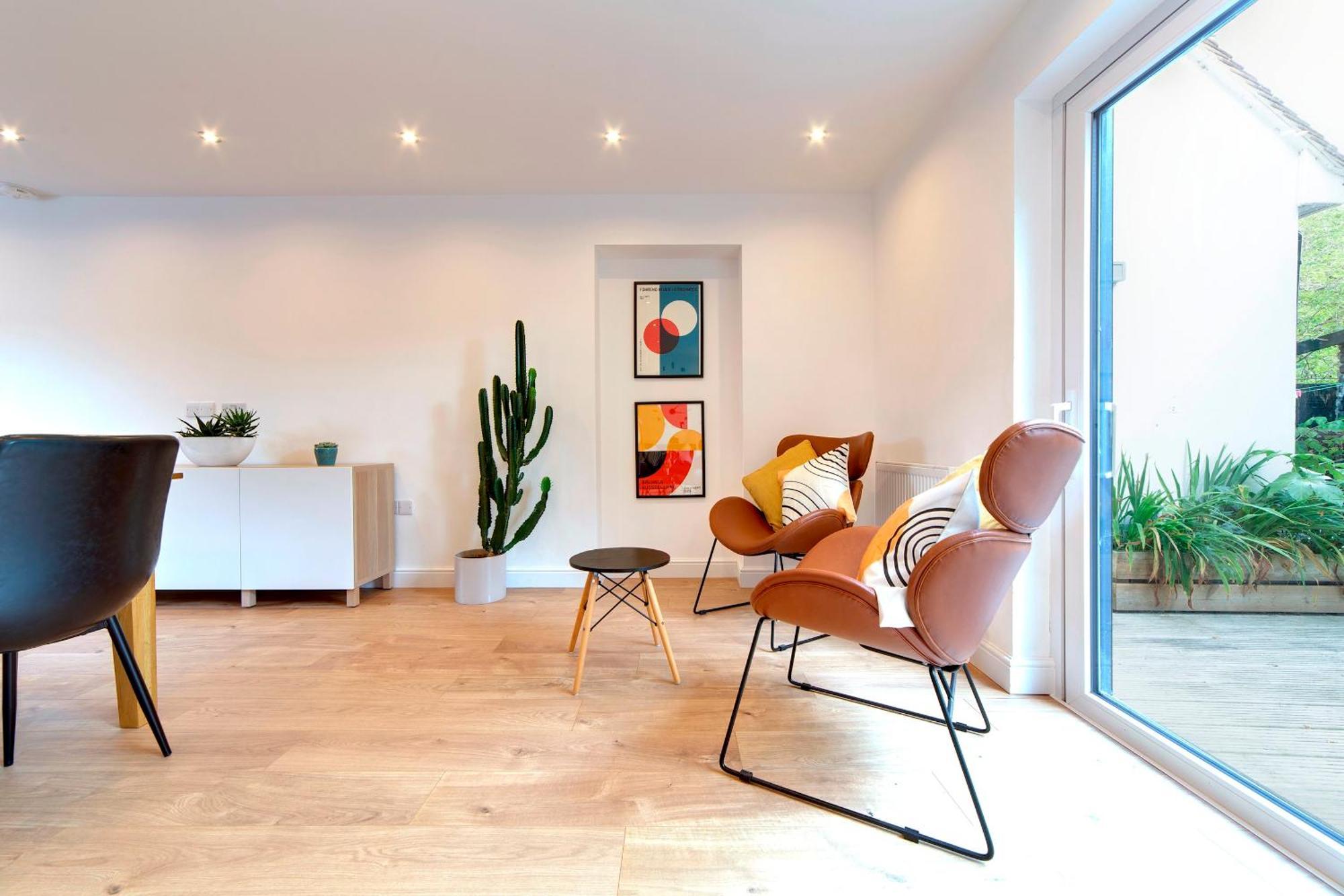Pass The Keys 49 Byron Square Modern And Spacious 3 Bed Home With Free Parking CBG Extérieur photo