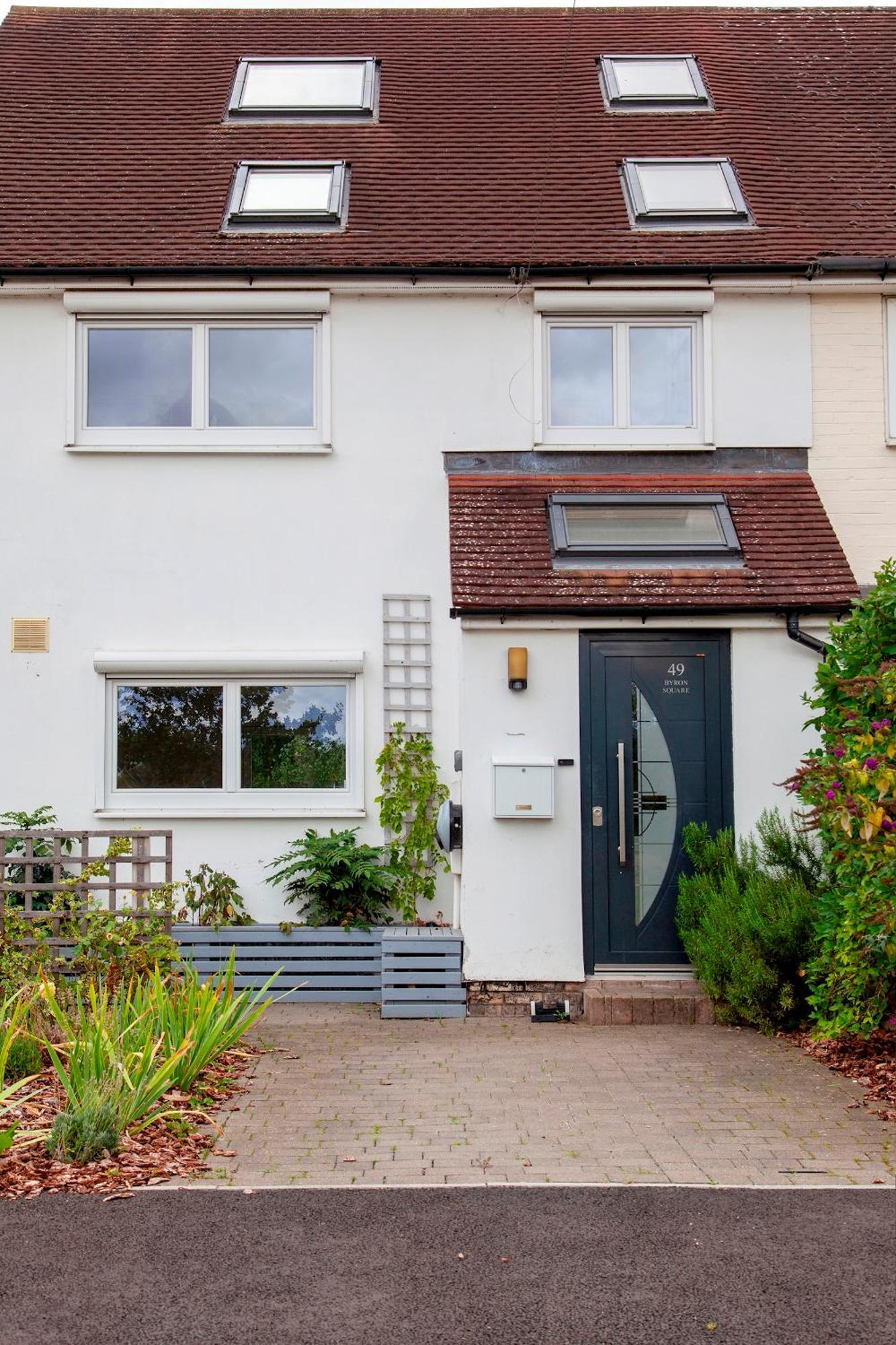 Pass The Keys 49 Byron Square Modern And Spacious 3 Bed Home With Free Parking CBG Extérieur photo